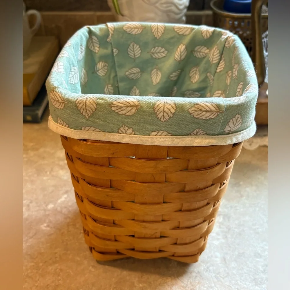 Longaberger Signed 1999 Market Basket w/ Green Leaf Fabric Liner Handmade USA